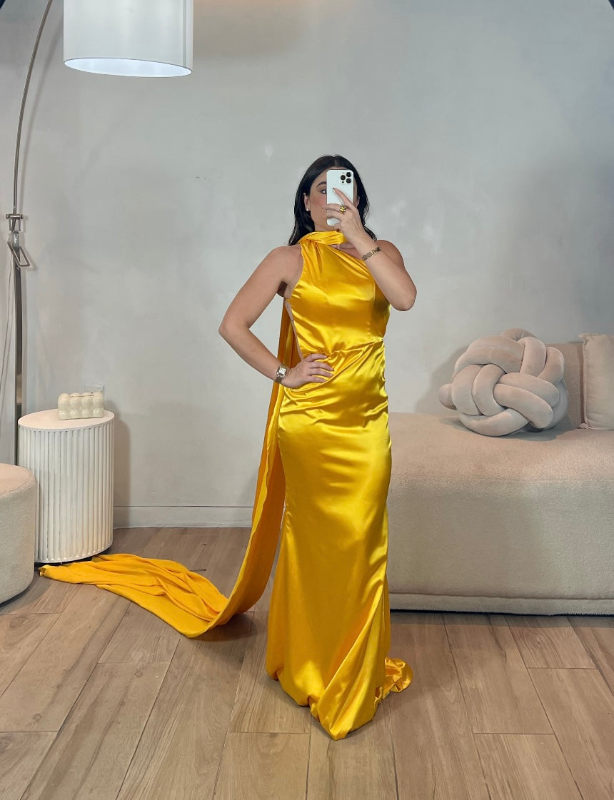 VESTIDO SIN ESPALDA AMARILLO