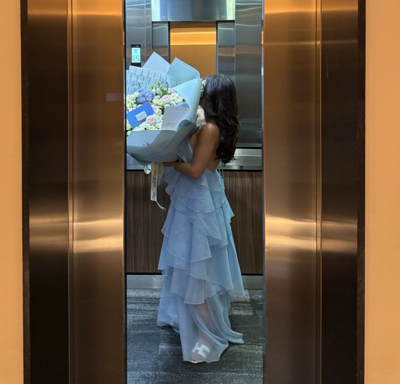 VESTIDO LARGO SIN ESPALDA