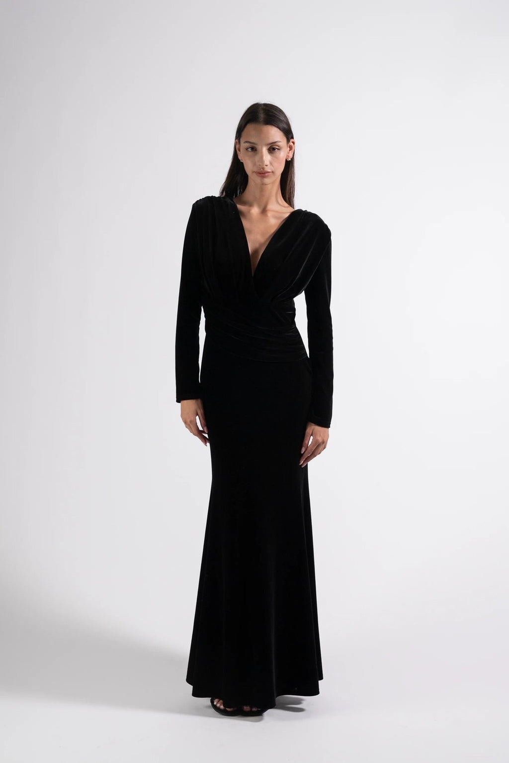 VESTIDO NEGRO LARGO BACKLESS