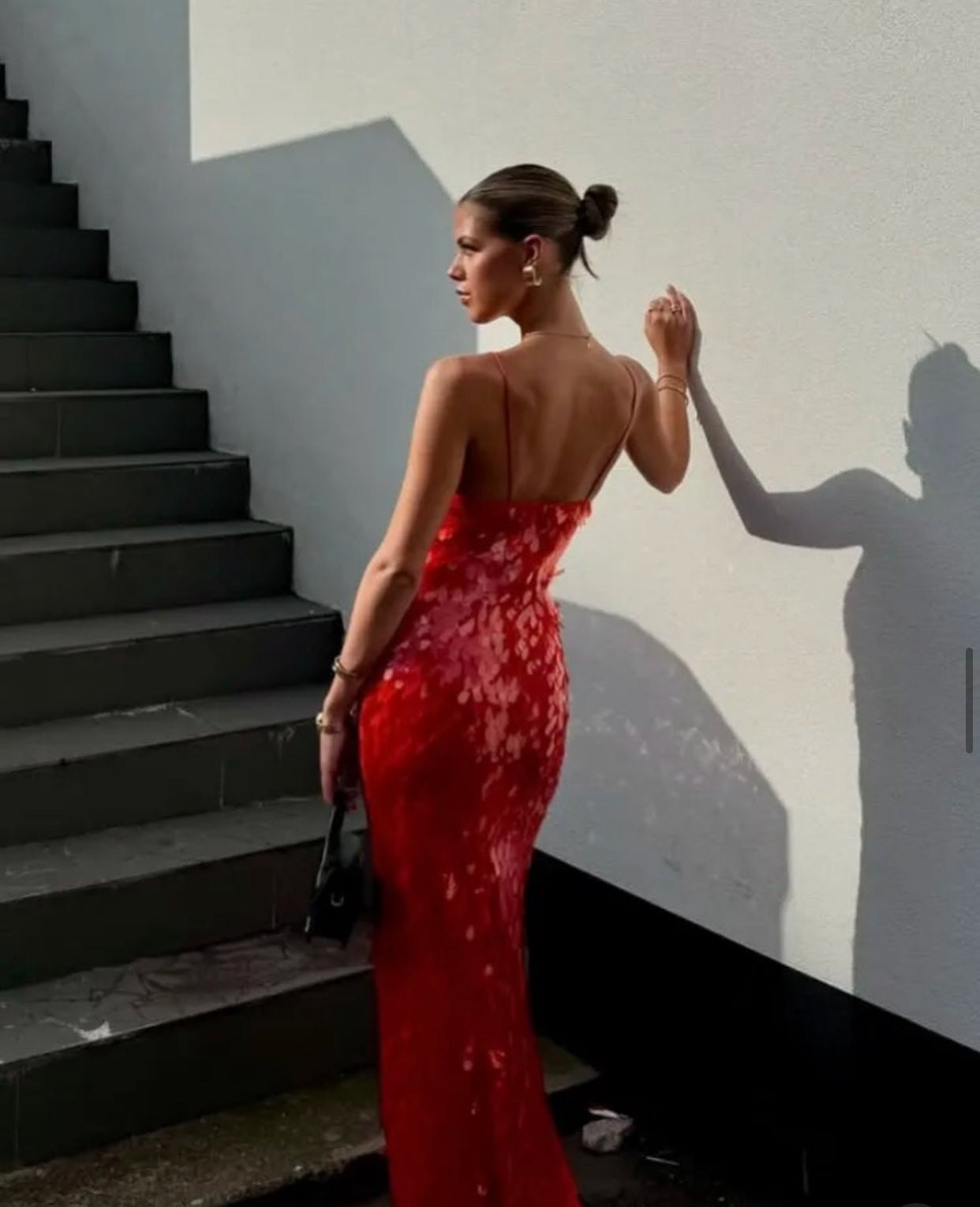 VESTIDO RIJO DE LENTEJUELAS LARGO