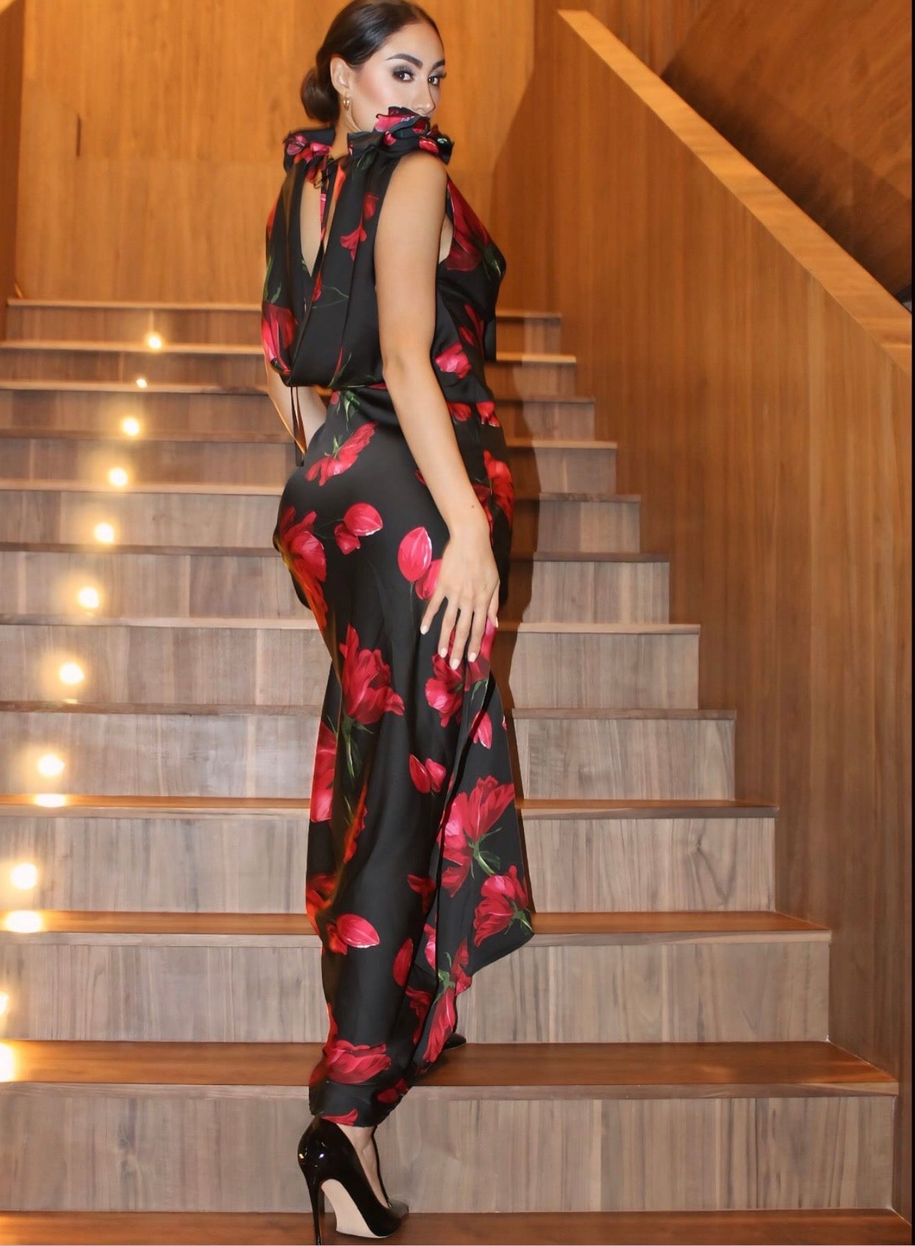 VESTIDO NEGRO CON FLORES LARGO