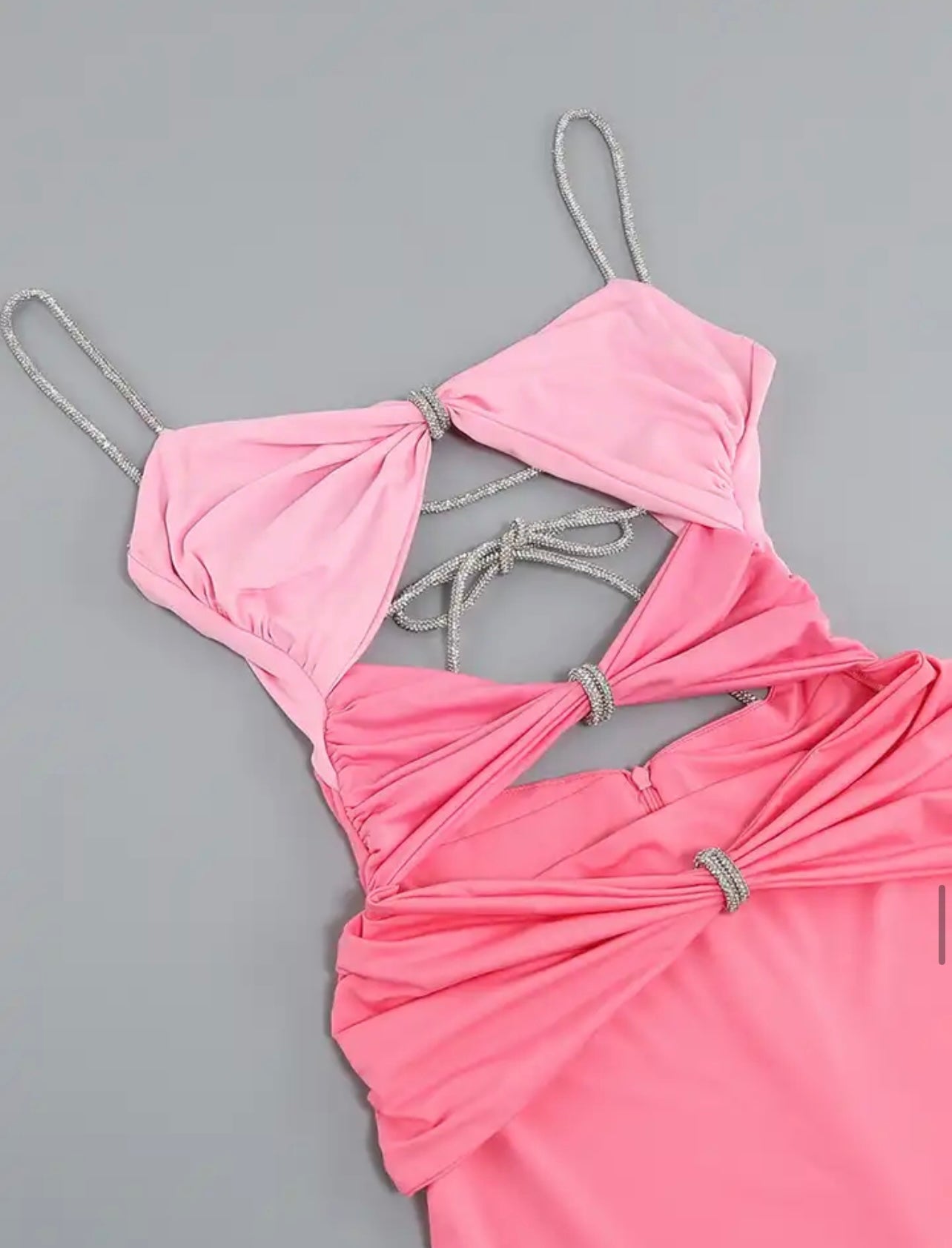VESTIDO CUTOUT