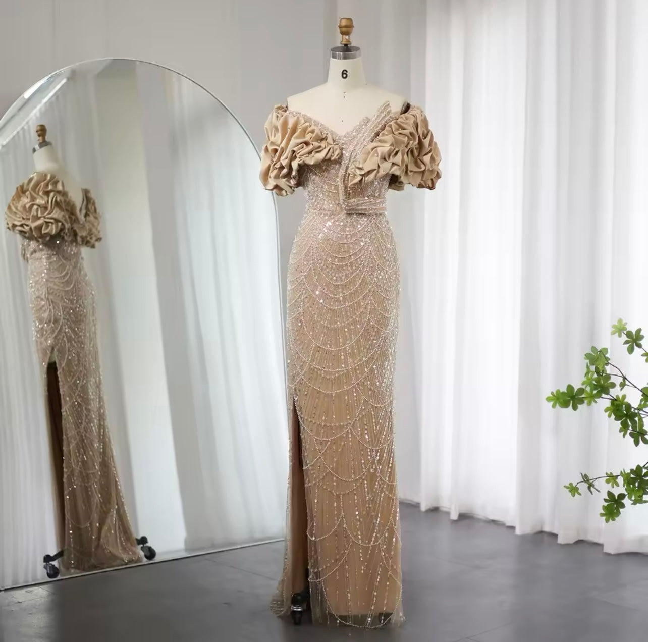 VESTIDO COLOR CHAMPAGNE DORADO