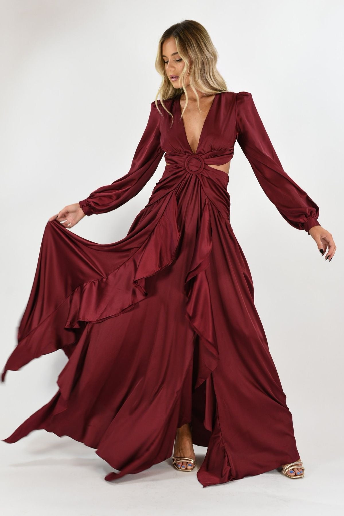 VESTIDO LARGO TINTO SATIN CUTOUT