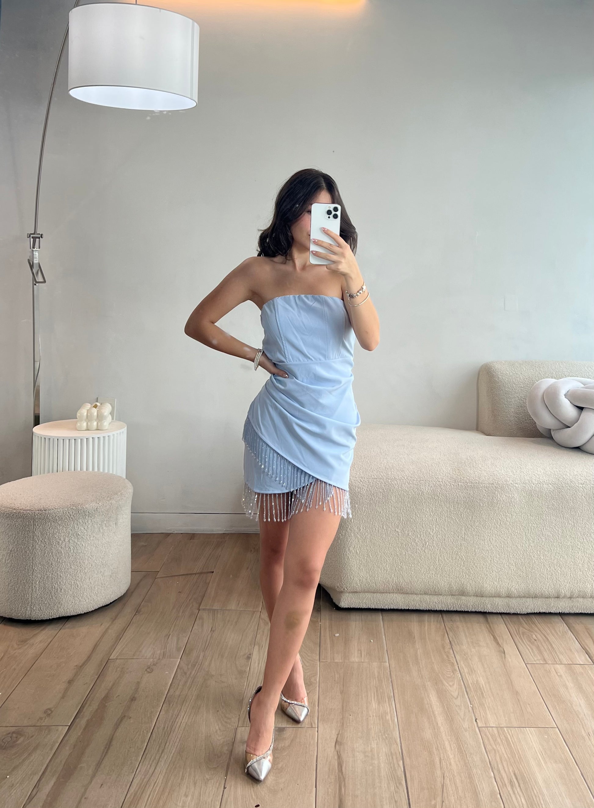 VESTIDO CORTO AZUL BAJITO