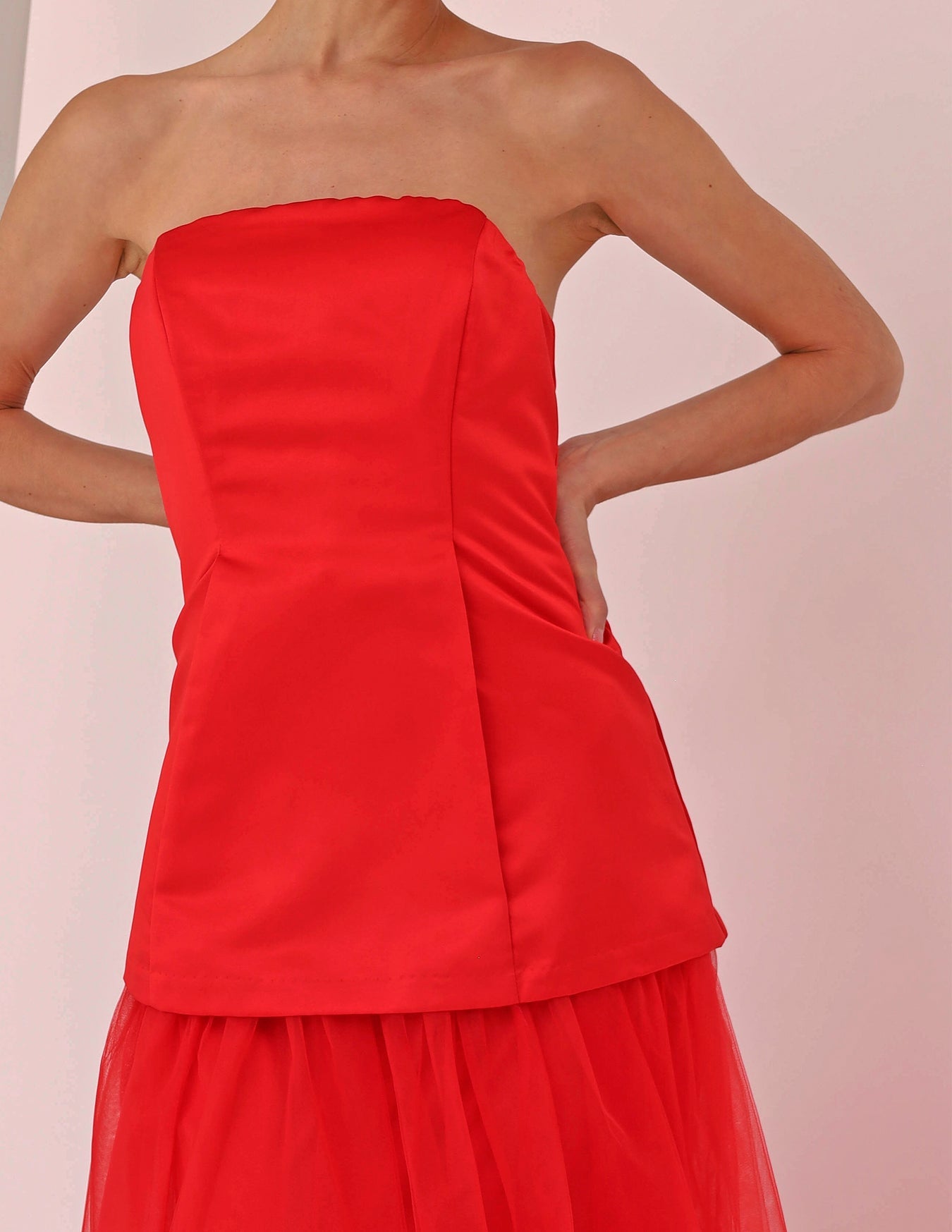 VESTIDO ROJO LARGO DE TULE