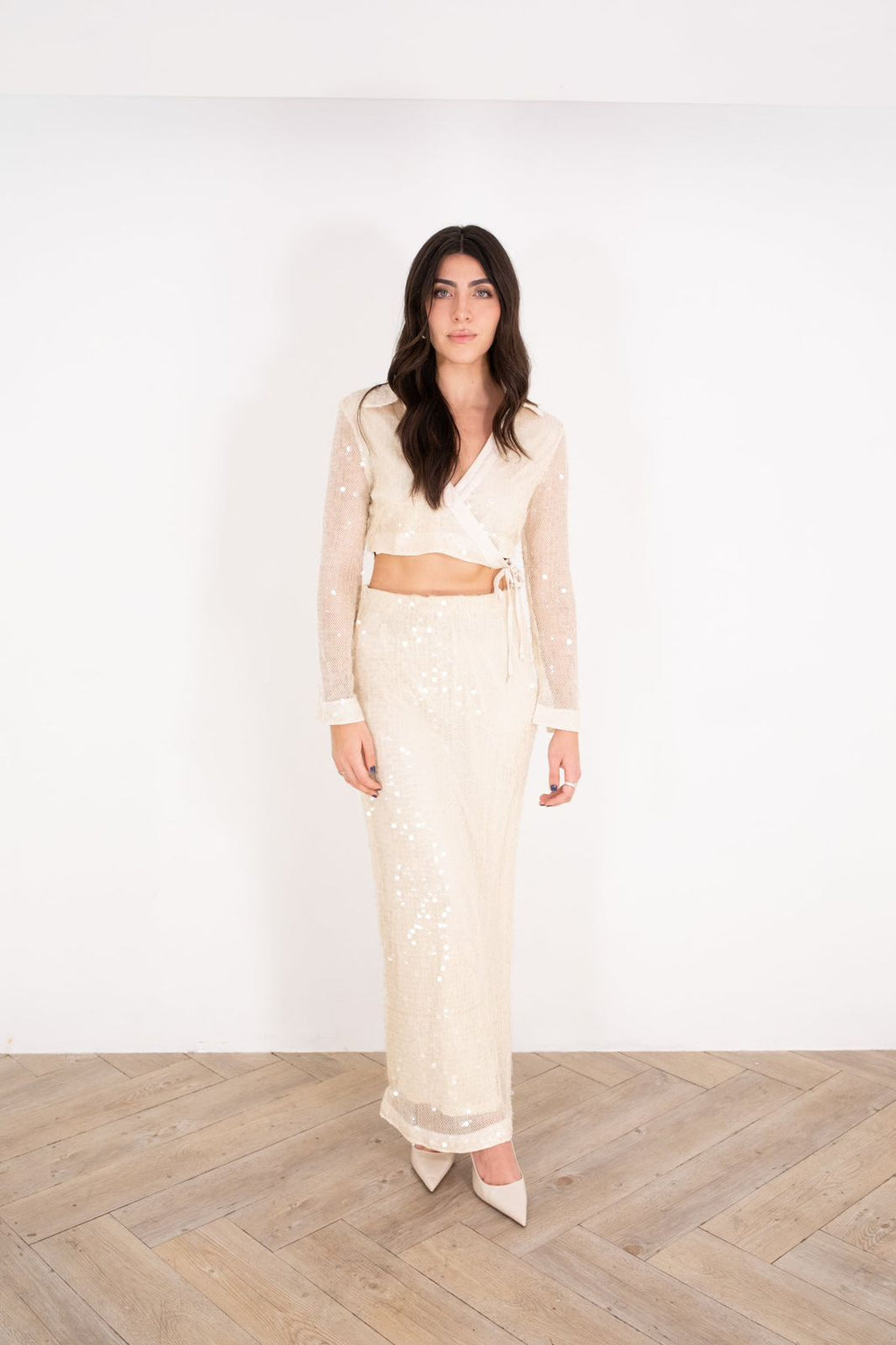 CONJUNTO DE LENTEJUELAS COLOR HUESO