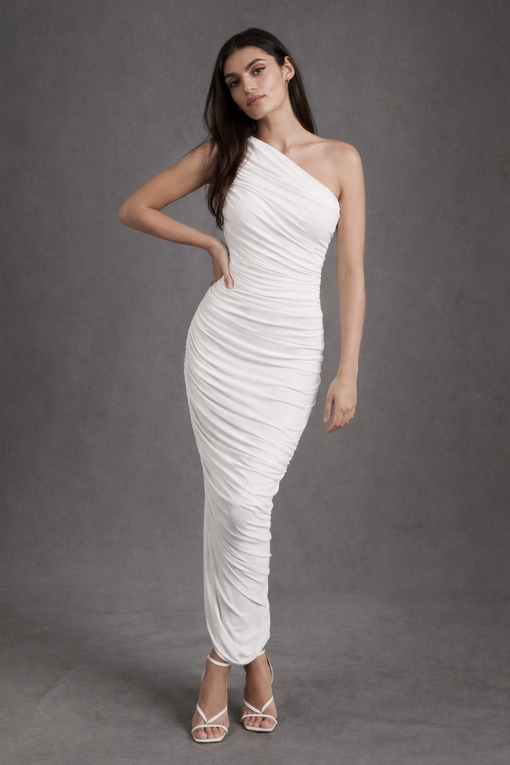 VESTIDO BLANCO ONE SHOULDER