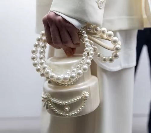 BOLSA EN FORMA DE PASTEL