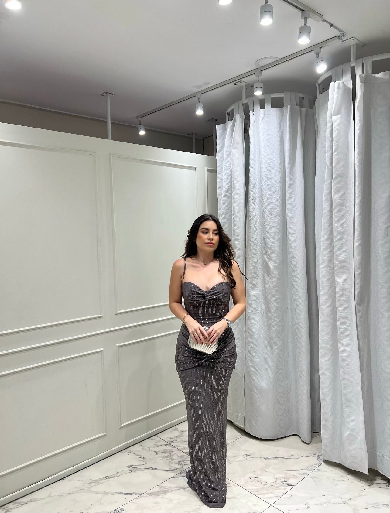 VESTIDO LARGO GRIS CRISTALES