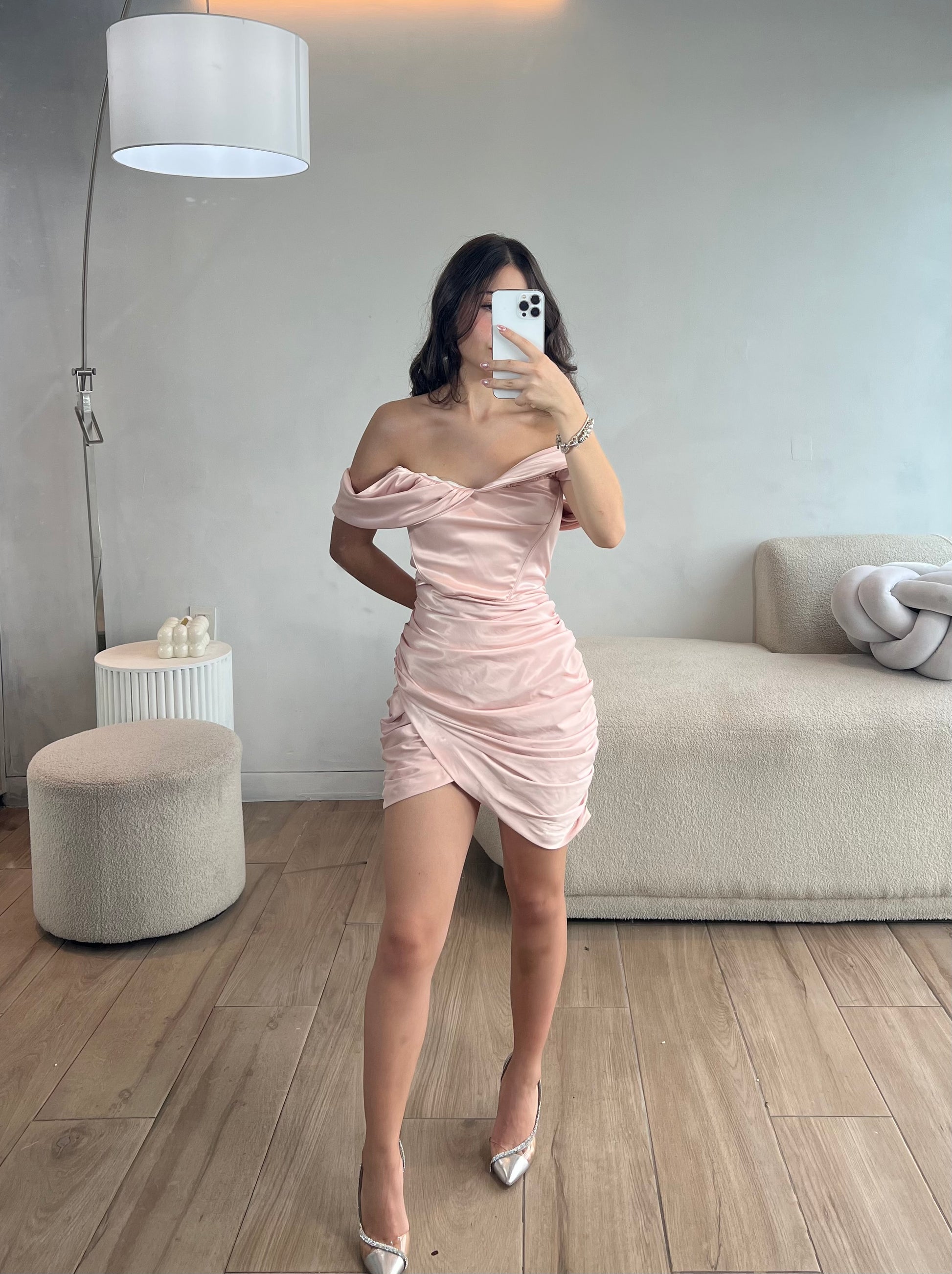 VESTIDO CORTO DE SATIN