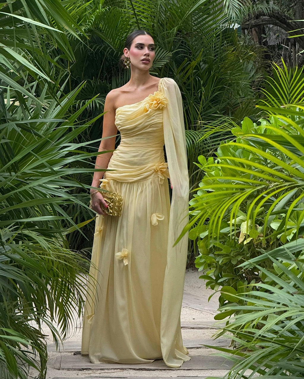 VESTIDO LARGO AMARILLO MANTEQUILLA