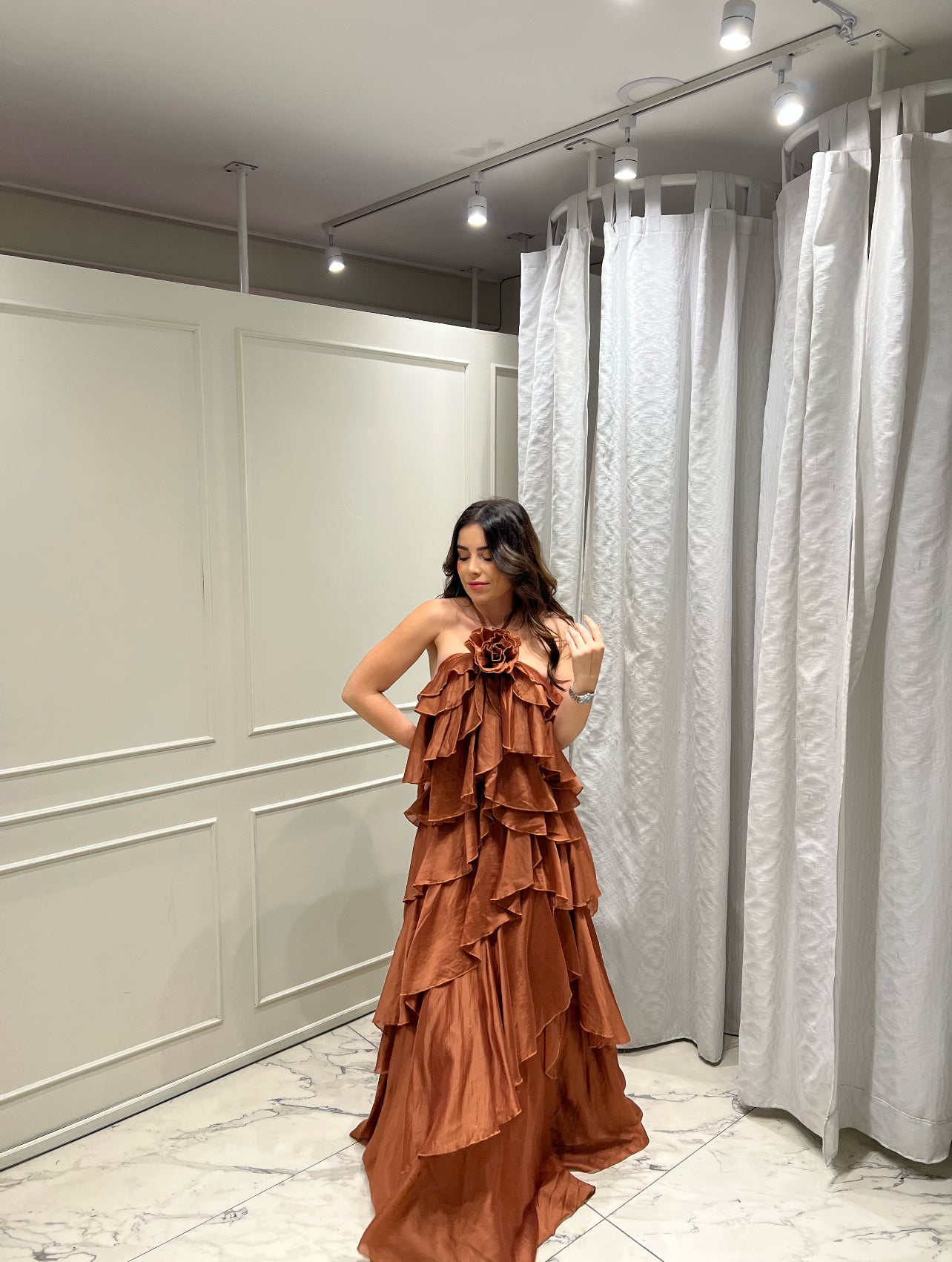 VESTIDO HALTER CHEDRON