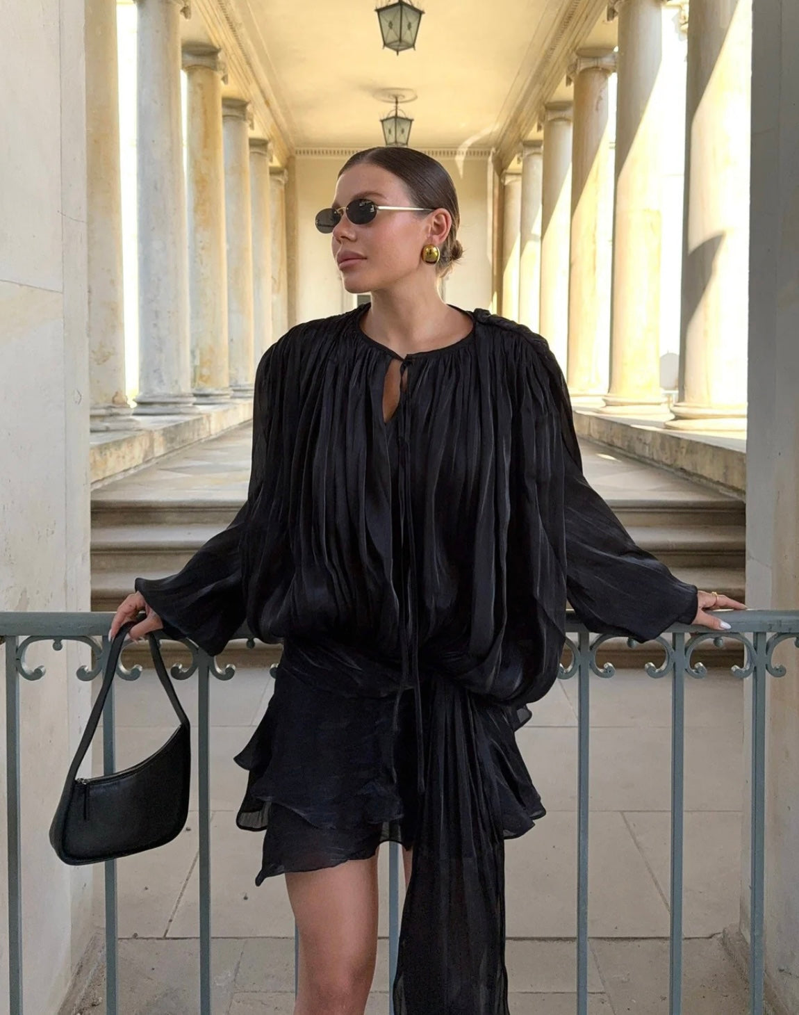 VESTIDO CORTO NEGRO