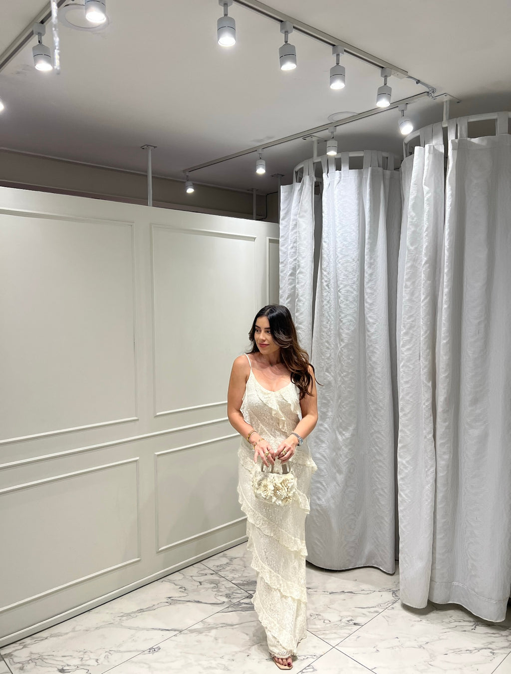 VESTIDO LARGO CASUAL DE OLANES