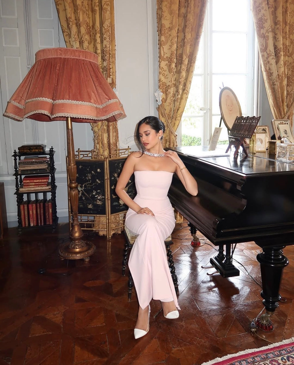 VESTIDO NUDE STRAPLESS