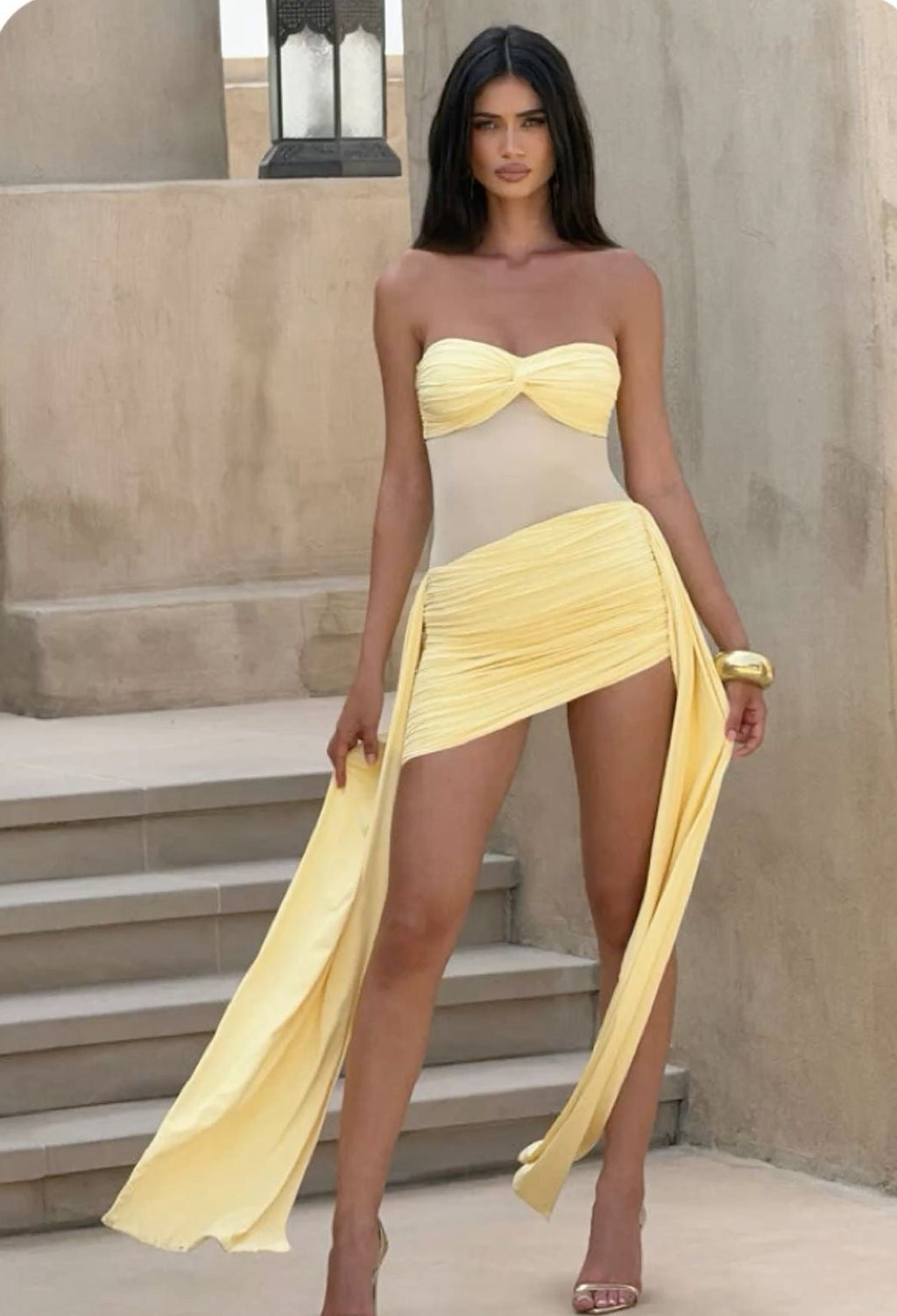 VESTIDO AMARILLO CORTO