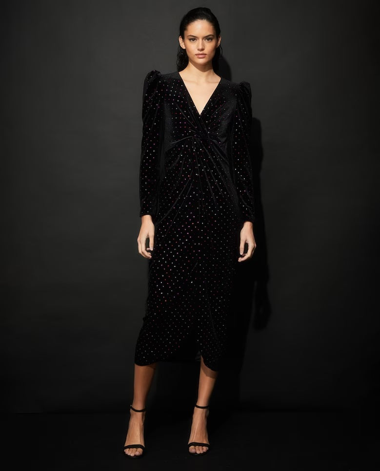 VESTIDO NEGRO DE TERCIOPELO