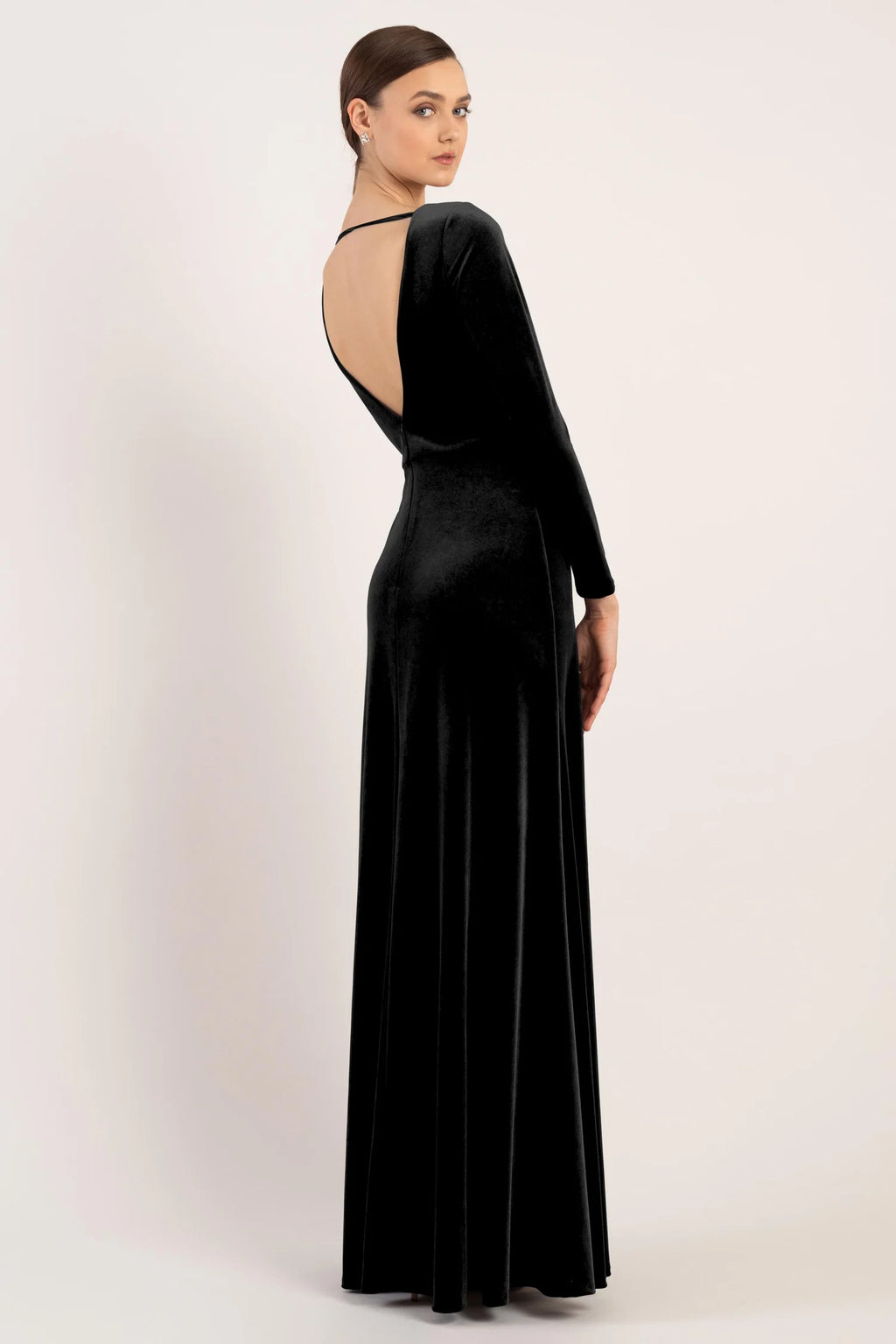 VESTIDO NEGRO LARGO BACKLESS