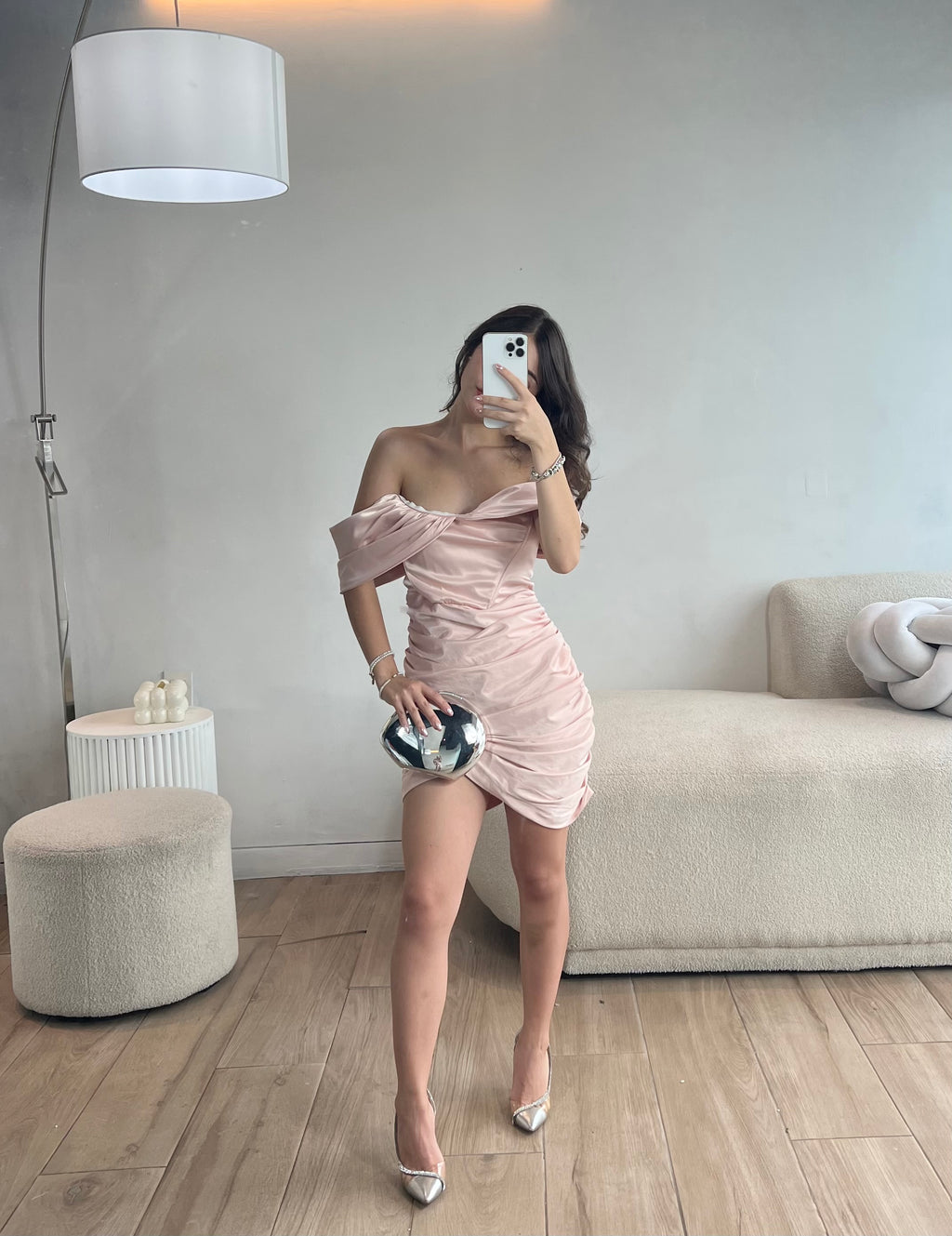 VESTIDO CORTO DE SATIN