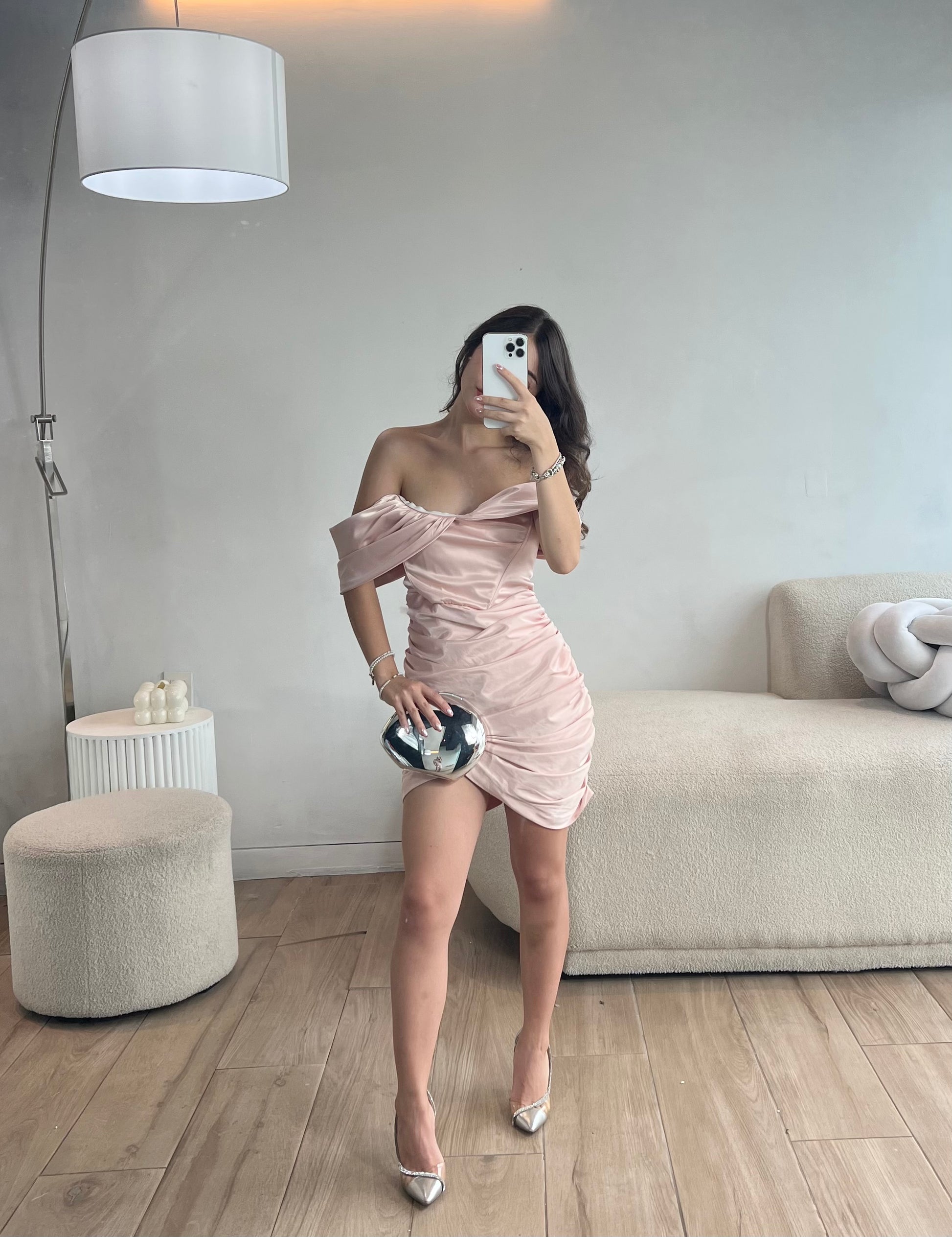 VESTIDO CORTO DE SATIN